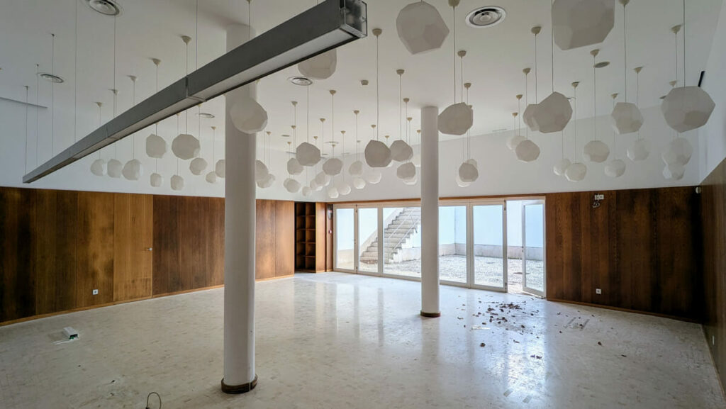 Álvaro Siza's Designs at Bom Sucesso Resort 16 Alvaro Siza Vieira Commercial Area at Bom Sucesso Resort 918