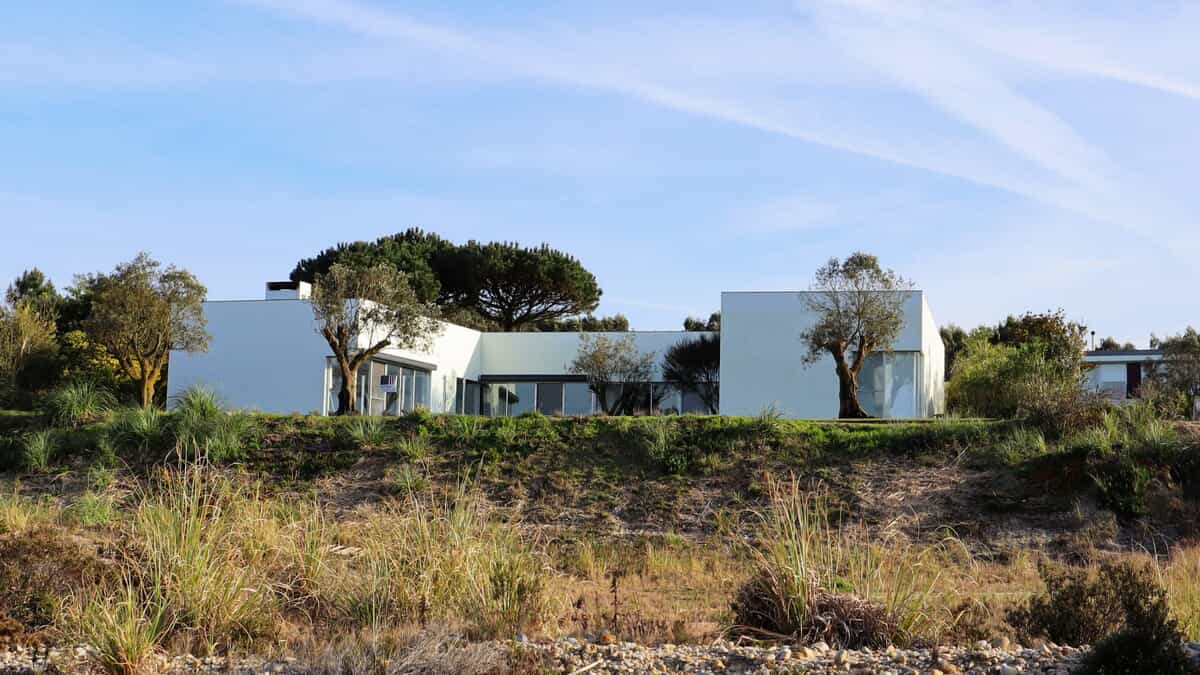 13 C-Shaped Villas at Bom Sucesso Resort