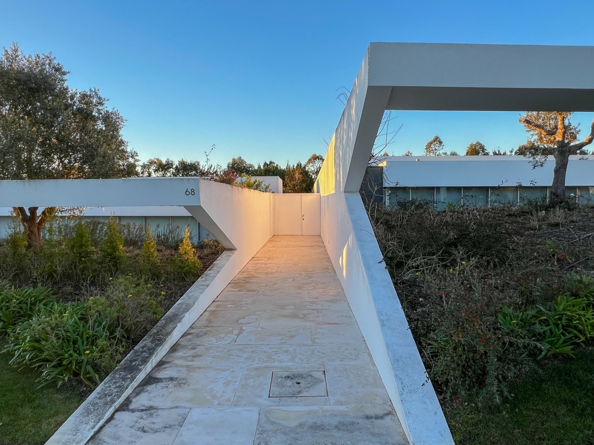 5 Futuristic Villas at Bom Sucesso Resort