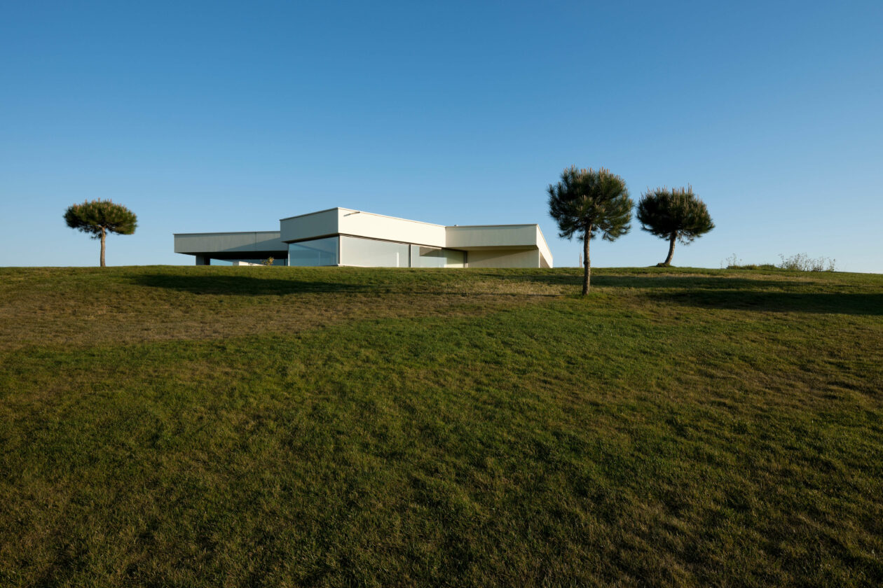 Images and 3D model of Seven Villas at Bom Sucesso Resort by Nuno Brandão Costa: Suspended Gardens in Óbidos