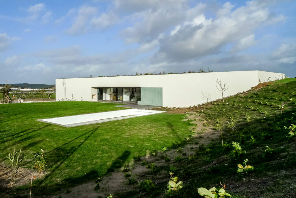Architecture Tours at Bom Sucesso Resort 8 Nuno Graca Moura 2 Villas at Bom Sucesso Resort 3042