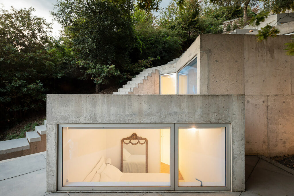 Modern Architecture Holiday Villas for Rent, Portugal 3 Alvaro Leite Siza Vieira Jr Casa Tolo 3612