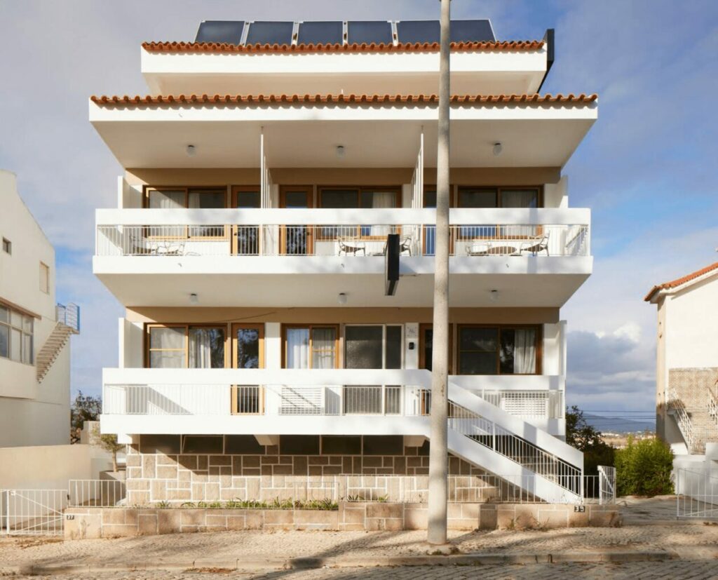 Modern Architecture Holiday Villas for Rent, Portugal 21 ManuelGomesdaCosta AltoHouse 3596