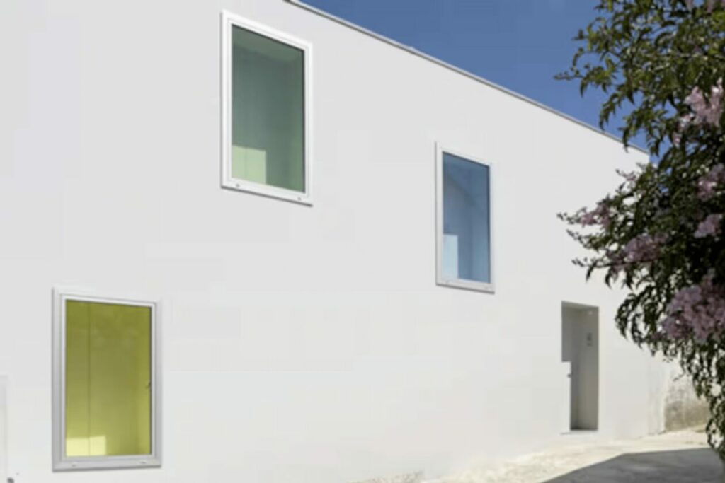 Modern Architecture Holiday Villas for Rent, Portugal 17 Ricardo Bak Gordon Casa em Sobral da Lagoa 3583