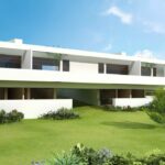 Atelier dos Remédios, Madalena Cardoso de Menezes, and Francisco Teixeira Bastos’ 18 Row Houses at Bom Sucesso Resort featuring modern urban design with landscaped lawns, shaded courtyards, artificial turf, and villa-style yards.