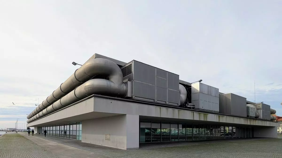 Viana do Castelo Public Architecture 1 Eduardo Souto de Moura Viana do Castelo Multipurpose Pavilion 804.jpg