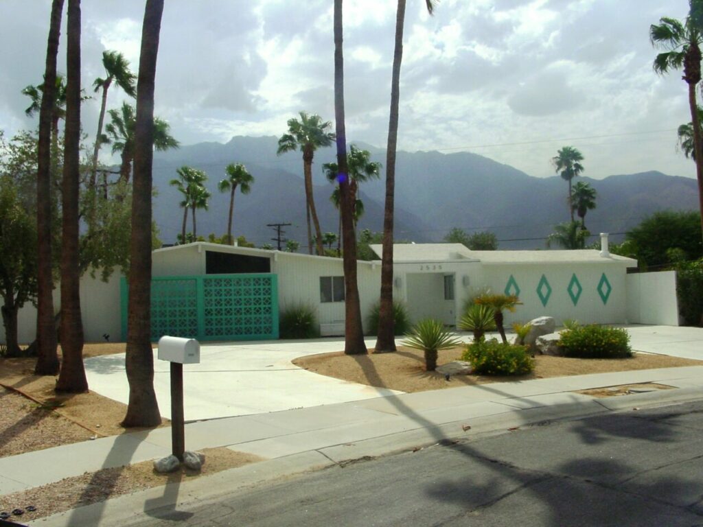 The Largest Living and Permanent Exhibition of Contemporary Architecture 12 Palm Springs 2