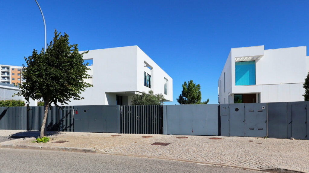 Utopia: Modern Architecture Neighborhood close to Lisbon 12 Unknown Architect Utopia Villa 12 3660