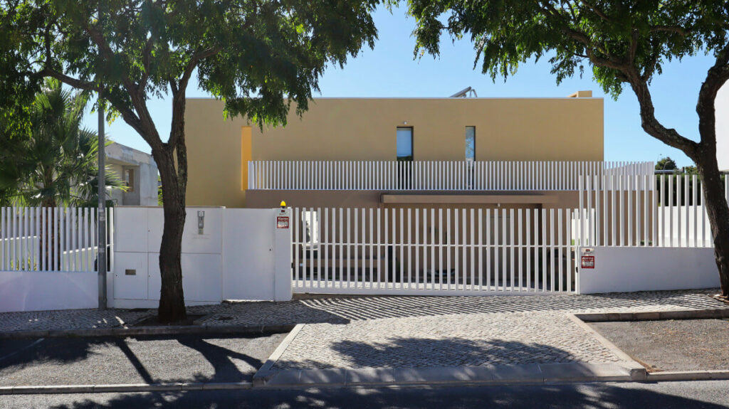 Utopia: Modern Architecture Neighborhood close to Lisbon 17 Unknown Architect Utopia Villa 17 3675
